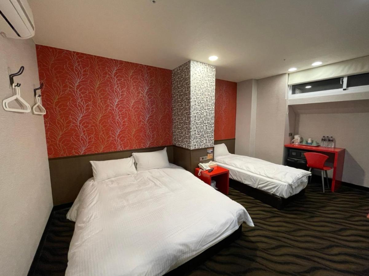 Funny Ximen Hotel Taipei Exterior photo