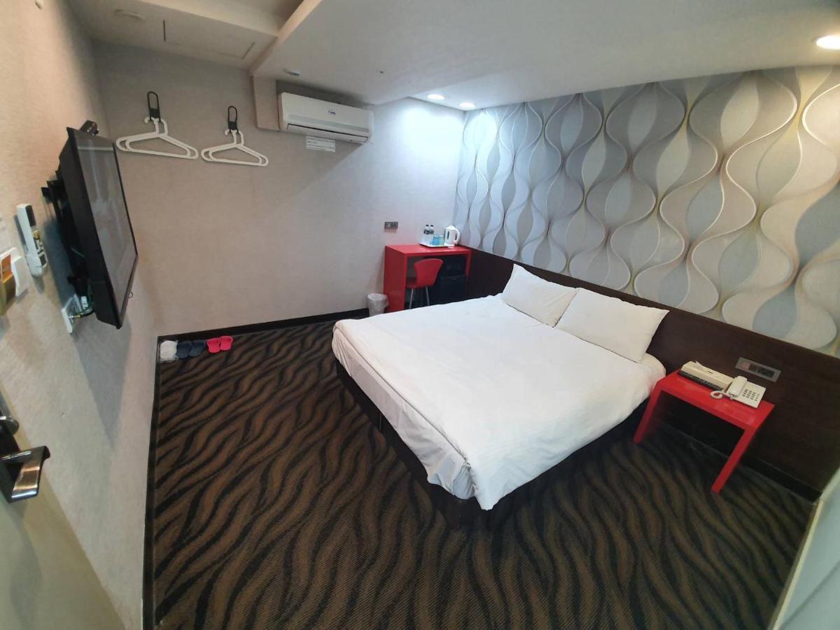 Funny Ximen Hotel Taipei Exterior photo